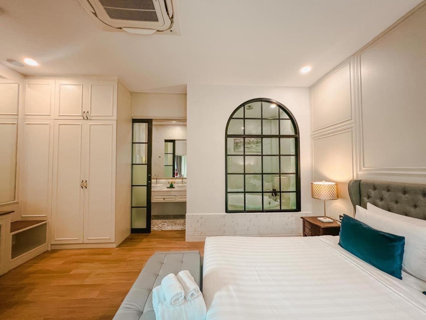 Villa Seville Hua Hin Exterior photo