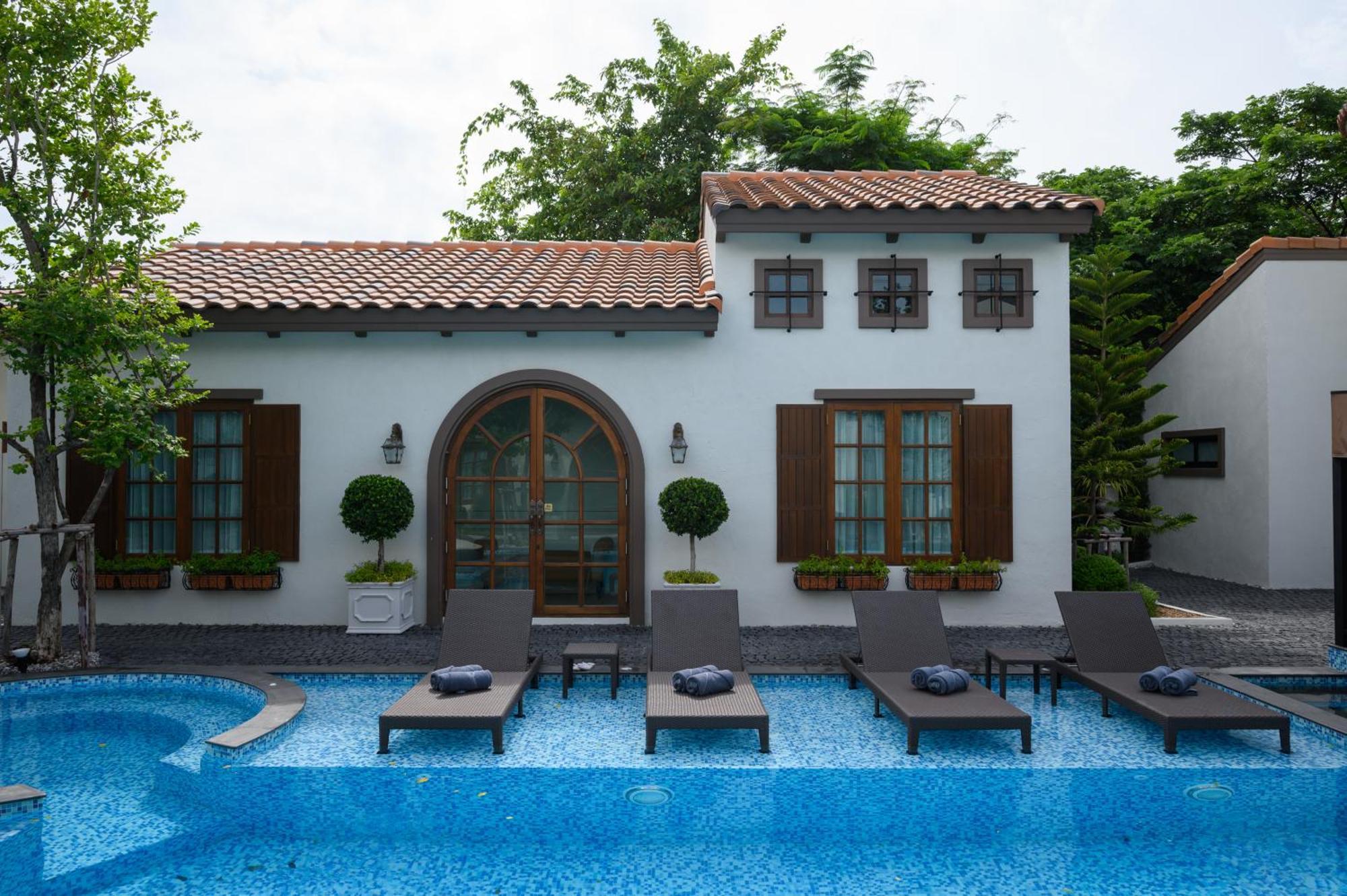 Villa Seville Hua Hin Exterior photo